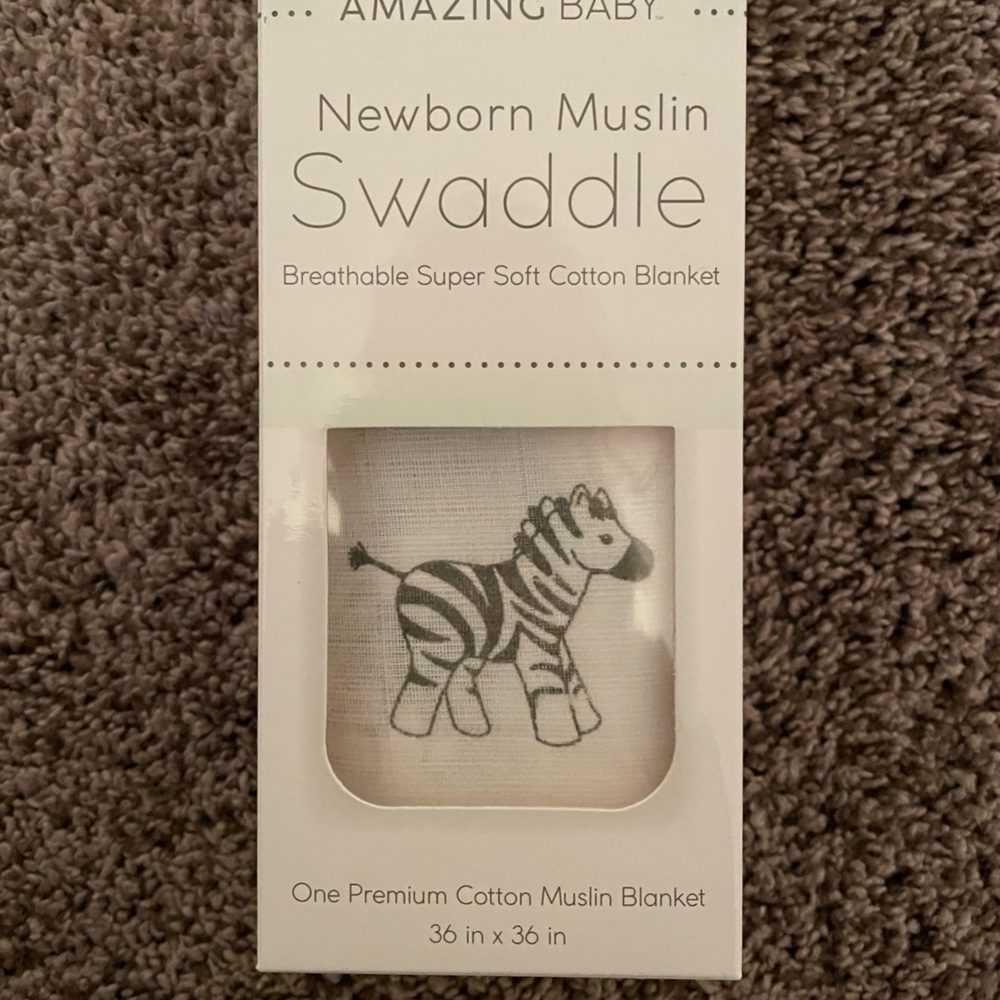 Muslin Swaddle - Picture 2 of 4